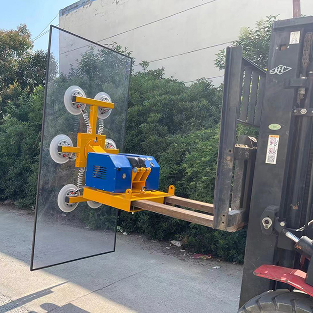 Forklift Attached Electrical Vacuum Lifter Easy For Your Glass Carrying Suction Cup