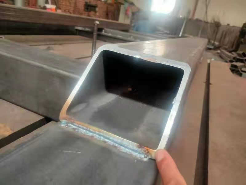 CNC Cutting Table (3)