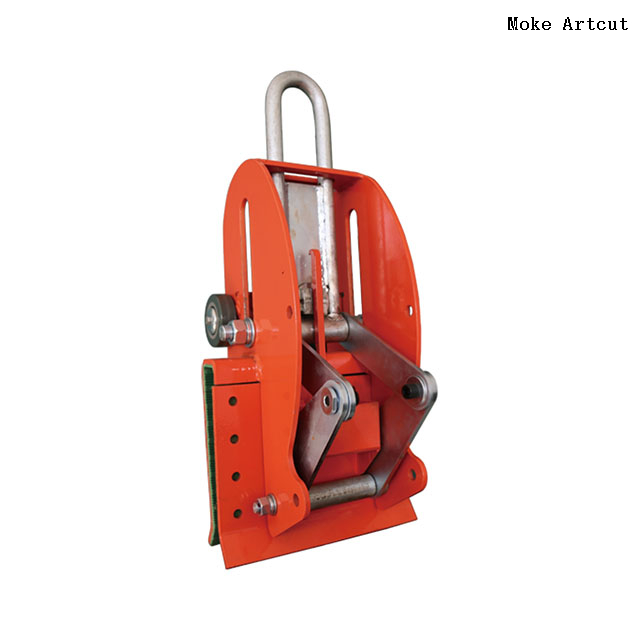 Glass Lifting Clamps Help Move Large Glass Panels (Cayman Clamp)