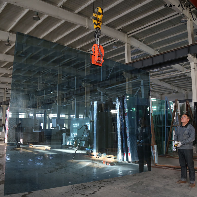 Glass Lifting Clamps Help Move Large Glass Panels (Cayman Clamp)